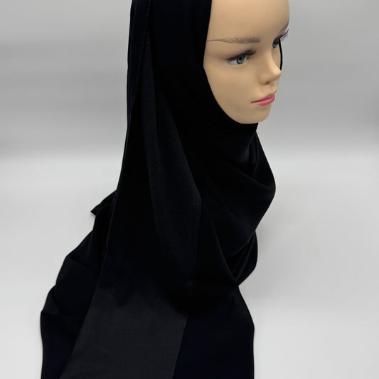 Hijab Abaya folded
( الحجاب للعباية جفسه )