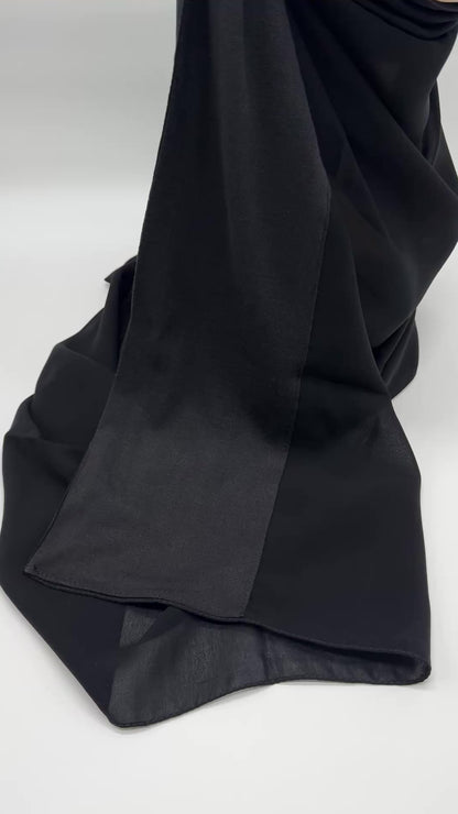 Hijab Abaya Snap button
(حجاب العباية الطباقي)